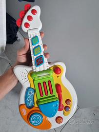 Chitarra giocattolo