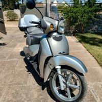 Aprilia scarabeo  cil.  200  del  2002