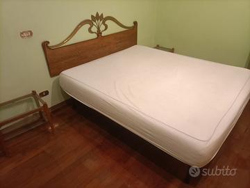 Testata letto e due comodini