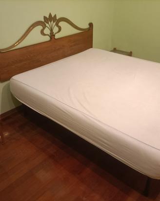 Testata letto e due comodini