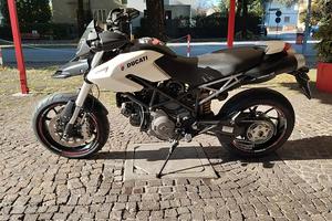 Ducati Hypermotard 796 - 2012