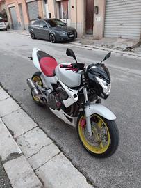 honda hornet 600