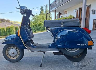 Vespa P200 E