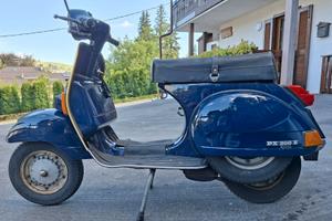 Vespa P200 E