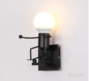 Lampada Applique da parete omino skateboard