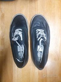 Vans in pelle nera