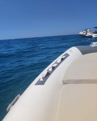 Gommone con Motore