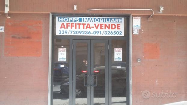 LOCALE COMMERCIALE: CORSO SCINA' disponiamo