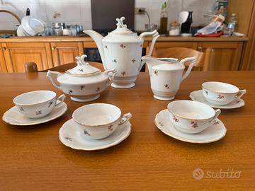 Servizio da caffe in porcellana