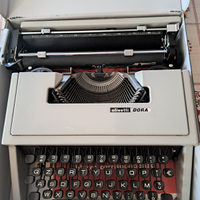 Macchina da scrivere OLIVETTI DORA