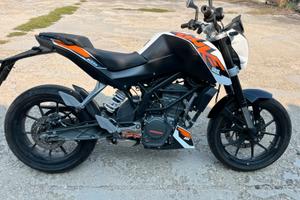 KTM Duke 125