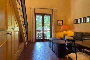 VILLA A SCHIERA A CHERASCO