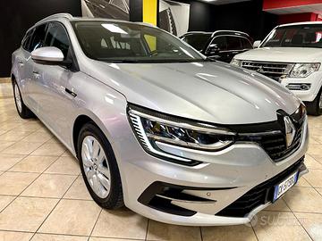 RENAULT Megane Mégane Sporter dCi 115 CV AUTOCAR