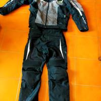 Giacca e pantaloni da moto