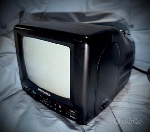 IRRADIO mod. XTB-507 -TV 5" B/N portatile anni 80
