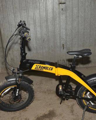e-bike Ducati Scrambler pieghevole come nuova 