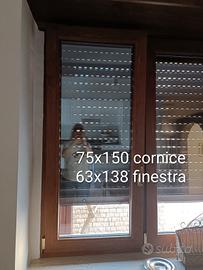  finestra ad una anta, con sistema vasistas