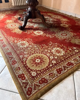 Grande tappeto vintage