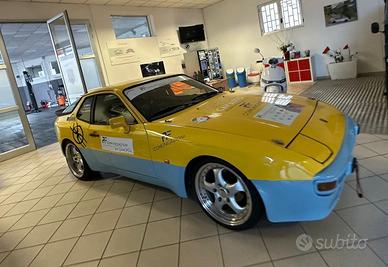 Porsche 944 racing csai