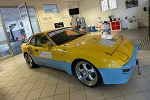 Porsche 944 racing csai