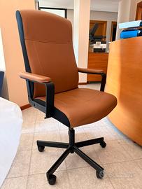 Sedia in simil pelle cuoio regolambile in altezza