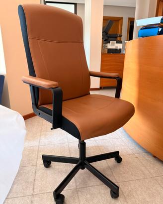 Sedia in simil pelle cuoio regolambile in altezza