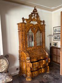 Credenza antiquariato in legno