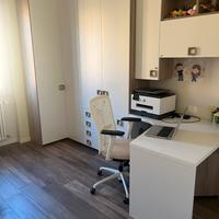 Scrivania angolare bianca come nuova (2025)