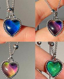 collana cambia colore in base al umore