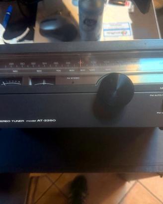Akai AT-2250 sintonizzatore tuner FM AM vintage