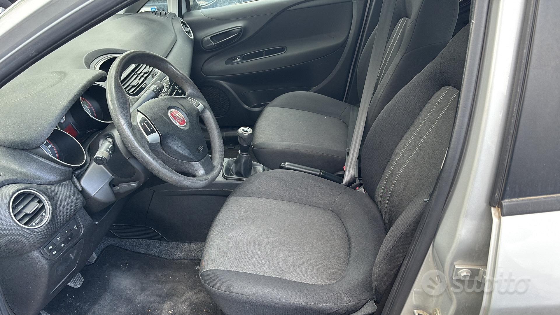 Fiat Punto 2015 photo 5