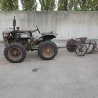 Trattore Slanzi 17 cv con seminatrice ed aratro
