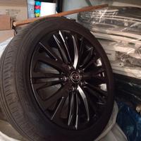 Kit cerchi + gomme estive YarisCross 215/50 R18