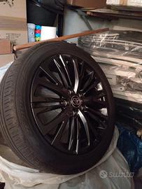 Kit cerchi + gomme estive YarisCross 215/50 R18