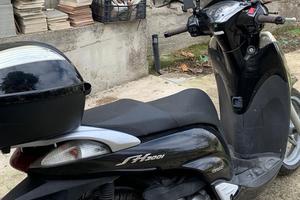 Scooter Honda SH300i