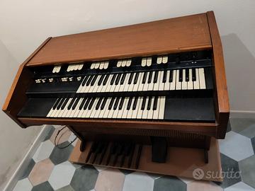 hammond + Leslie + Farfisa