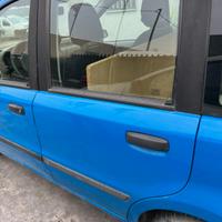 Porta posteriore sinistra fiat panda anno 2005