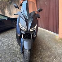 Yamaha X -MAX 400