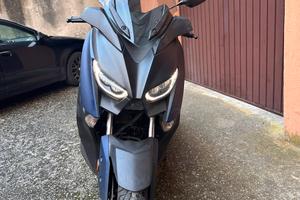 Yamaha X -MAX 400
