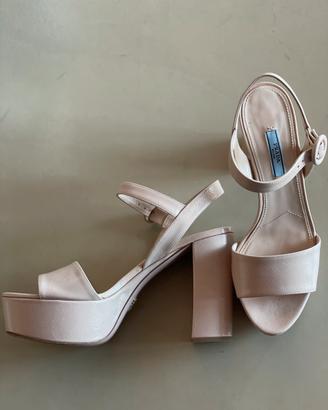 PRADA Sandalo con tacco 12 cm Vernice cipria