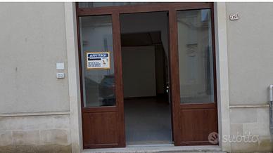 Locale commerciale Lequile