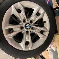 Cerchi in lega con gomme invernali x bmw X 1