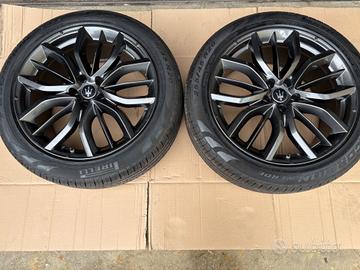 2 ruote anteriori da 20 pollici,Maserati levante