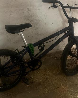 bmx bicicletta