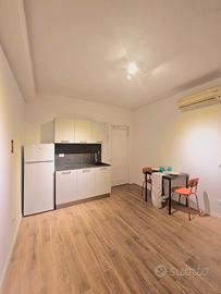 MONOLOCALE a Firenze + BALCONE