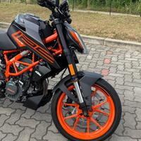 KTM Duke 125