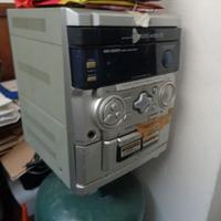 Mini impianto HI-FI aiwa modello NSX-SZ200 permuto