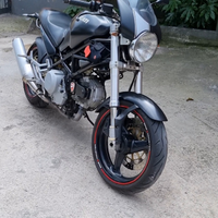 Moto d'epoca ducati monster 2001