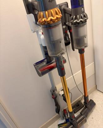 Dyson V15