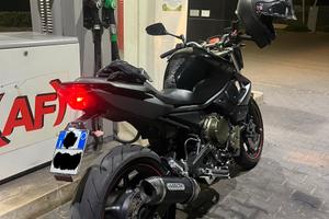 Yamaha Xj6 (Depo a libretto)